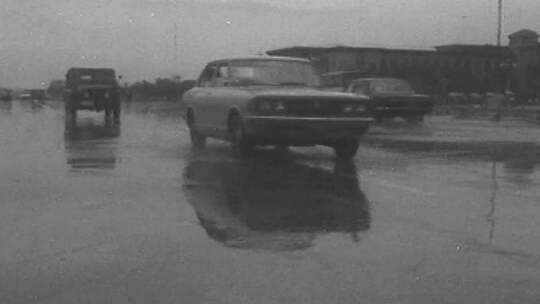 60年代 50年代 天安门 雨景