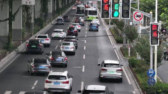 宝山水产路地铁站