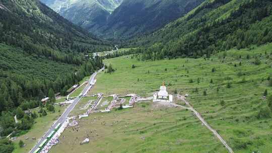 川西四姑娘山雪山峡谷草原航拍