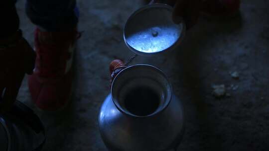 手打酥油茶