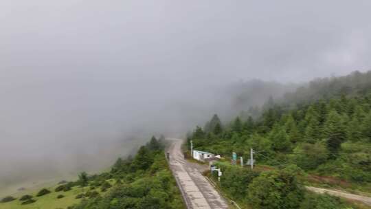 西藏吉隆乃夏村公路