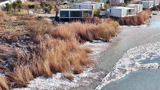 航拍高邮湖结冰