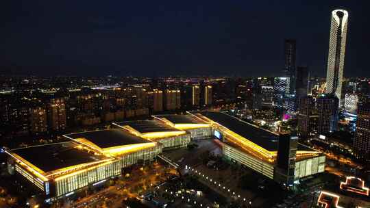 苏州东方之门文化艺术中心金鸡湖夜景