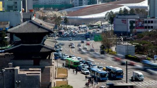 首尔高速公路车流密集