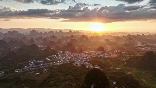 桂林山水喀斯特地貌自然风光