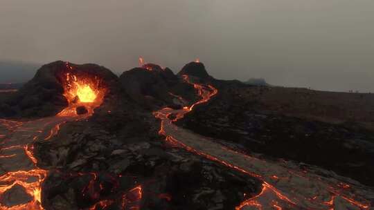 4k风景fpv航拍冰岛火山喷发瞬间