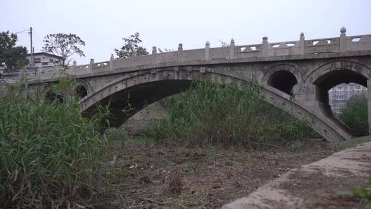 赵州桥的桥洞
