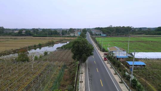 整洁的乡村道路，新农村