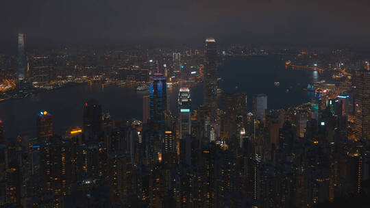 航拍城市夜晚的商务塔景观视频素材模板下载