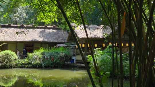 成都杜甫草堂草屋池塘竹林中式园林白昼实时