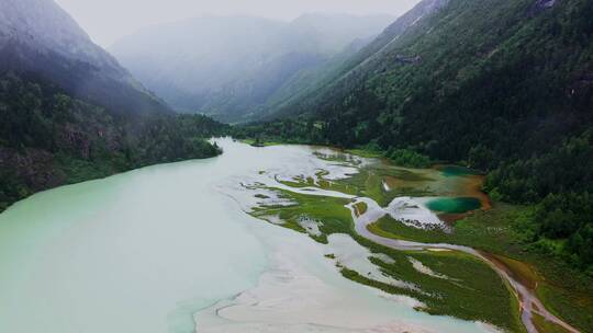 航拍川西莲花湖湿地风光