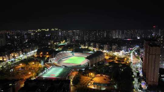 四川自贡南湖体育中心夜景