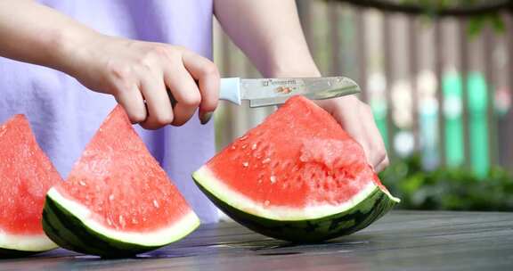 夏天洗西瓜切西瓜解暑水果夏日生活