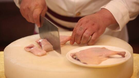 【镜头合集】厨师切鸭腿鸭肉视频素材模板下载