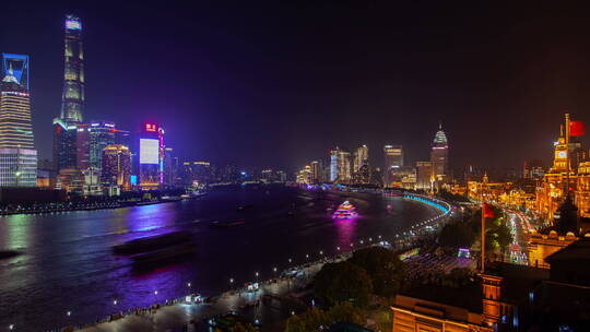 中国广告在上海黄浦江上的延时