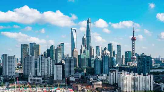 中国上海城市金融区蓝天白云延时