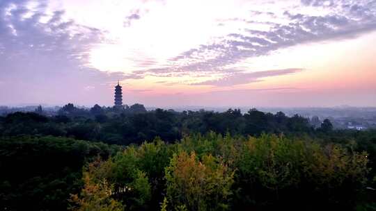 航拍扬州大明寺栖灵塔清晨朝阳云霞云雾云海