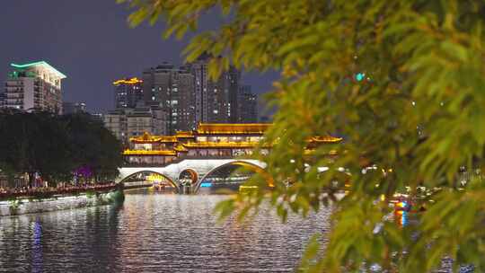 成都九眼桥安顺廊桥夜游锦江游船游客夜景