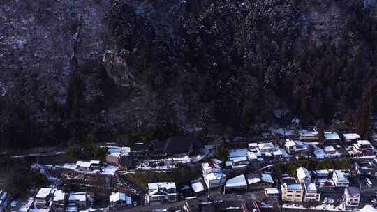 日本山形山顶山寺4k鸟瞰图