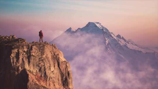 日出登山山顶攀登登山励志企业精神