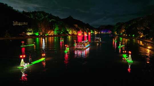 桂林两江四湖桂湖夜游船航拍城市夜景风光