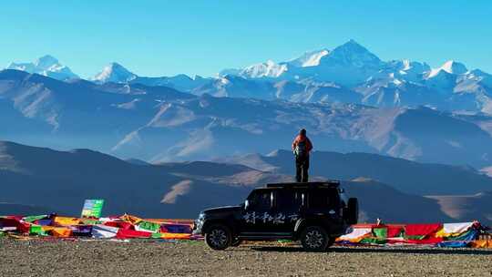 西藏珠峰加乌拉山口108拐