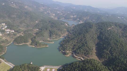 航拍大自然山川天然水库