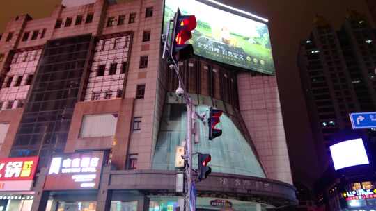 上海黄浦区南京东路步行街外滩夜晚夜景街景