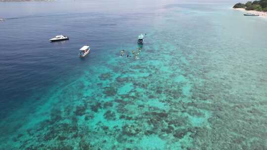 龙目岛海滩