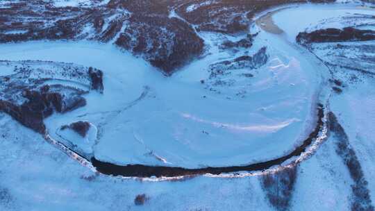 呼伦贝尔冬天自然风光河流湿地雪景