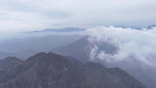 秦岭山脉秋季风景云海