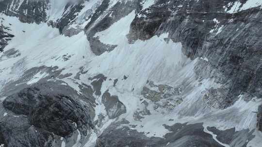 四川甘孜稻城亚丁雪山地质地貌近景镜头