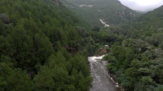 雨后泰山，龙潭飞瀑，高山流水