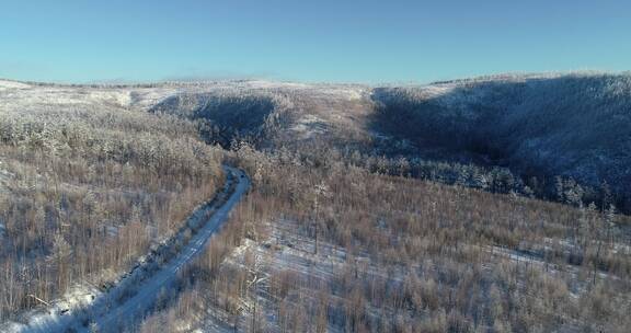 大兴安岭冬天岭上雪景雾凇