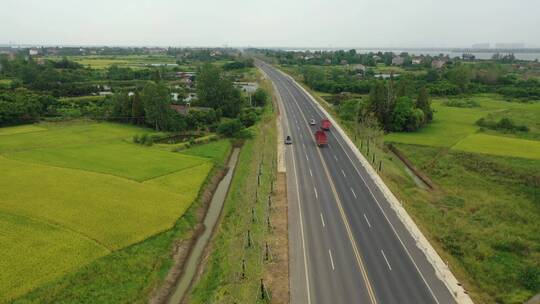 航拍湖北G318国道乡村农田公路交通风光