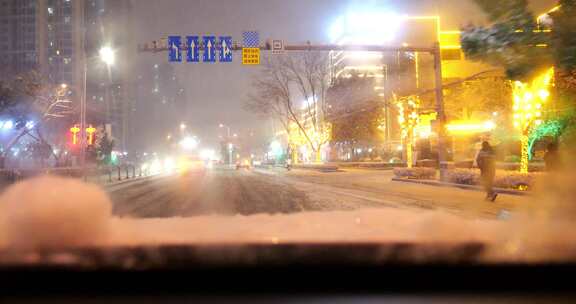 雪 雪夜 雪天 下雪 大雪 雪地 骑车