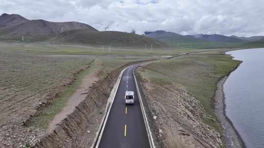 西藏环湖公路自驾航拍