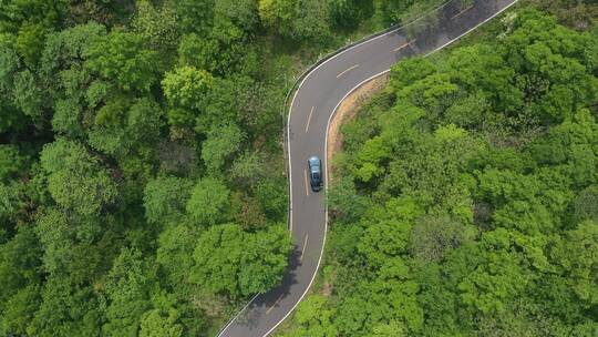 汽车山林公路航拍