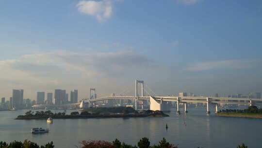 东京天际线与东京塔和彩虹桥视频素材模板下载