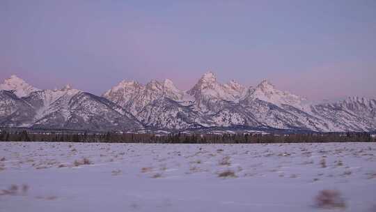 山，雪，树，驾驶