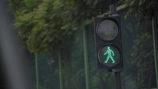 广州天河各种红绿灯公交车大合集视频素材模板下载