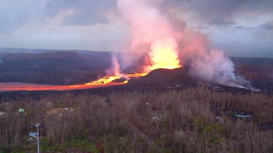 航拍夏威夷基拉韦厄火山喷发景观视频素材模板下载