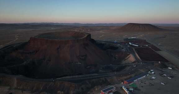 乌兰哈达火山傍晚航拍