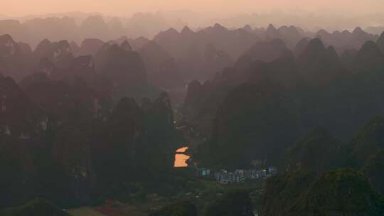 广西桂林山峦夕阳风光航拍