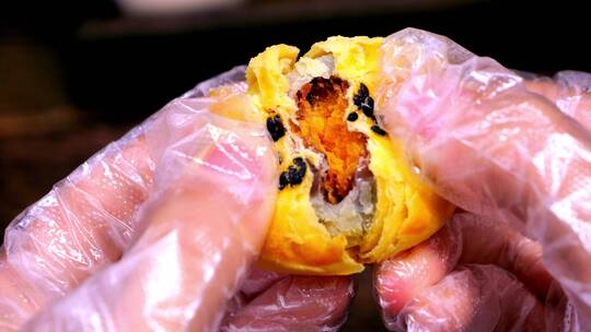 蛋黄酥 中式美食糕点展示