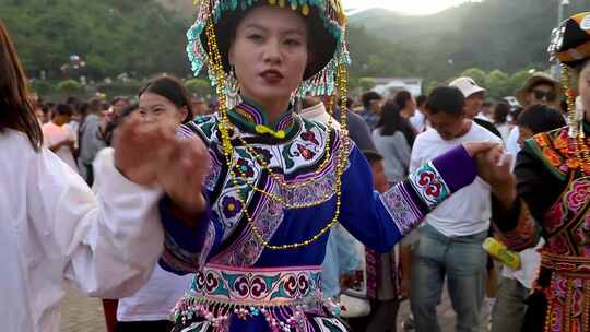 贵州省毕节市彝族火把节篝火晚会演出活动