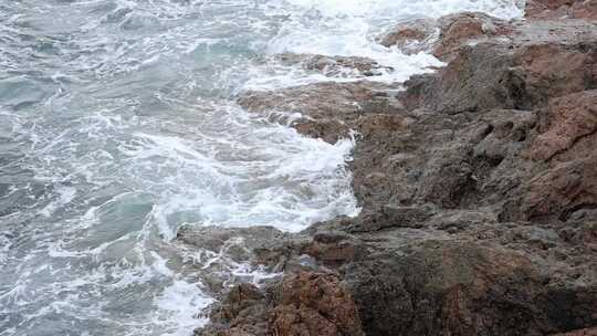 深圳海岸线-大梅沙礁石风起浪涌