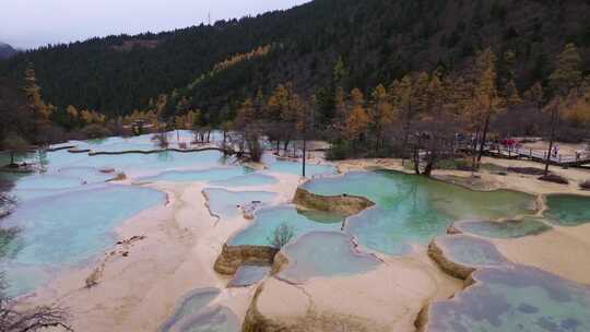 航拍四川九寨沟黄龙景区争艳池映月池迎宾池