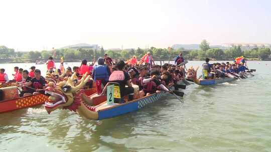 划龙舟 龙舟 划船