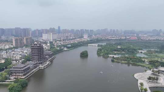 城市暴雨来临乌云密布航拍